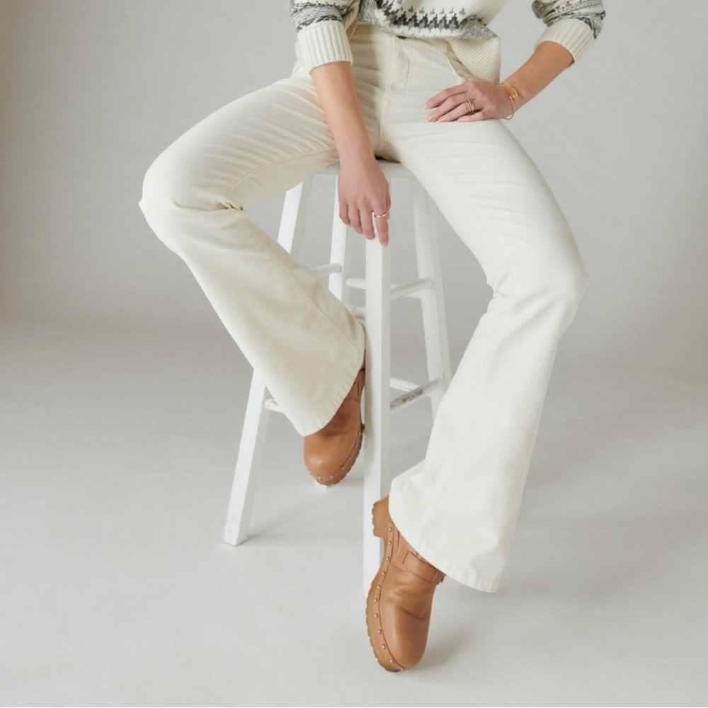 LUCKY BRAND FLARE BEIGE JEANS